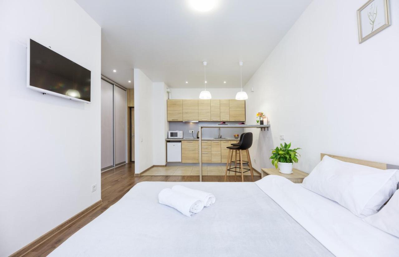 Nyvky Like Home - Studio - Apt 20 Kiev Exterior foto